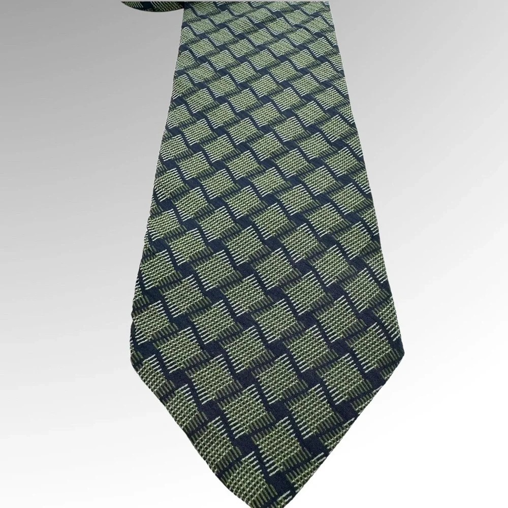 Giorgio Armani Cravatte Vintage 100% Pure Silk Necktie